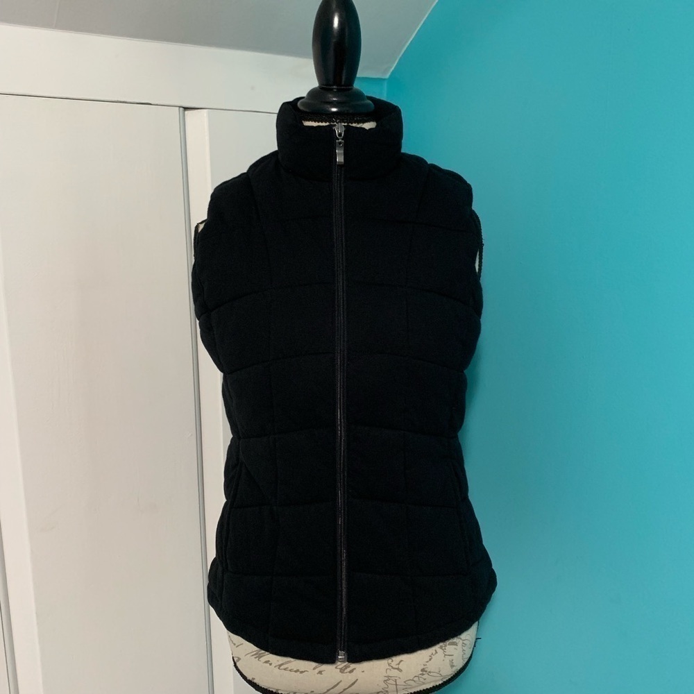 TALBOTS Petites Black Quilted Vest